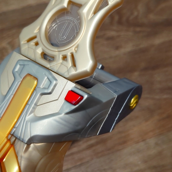 💥3/$15💥Marvel The Eternals Cosmic FX Gauntlet role play toy with lights/sounds - Picture 5 of 5